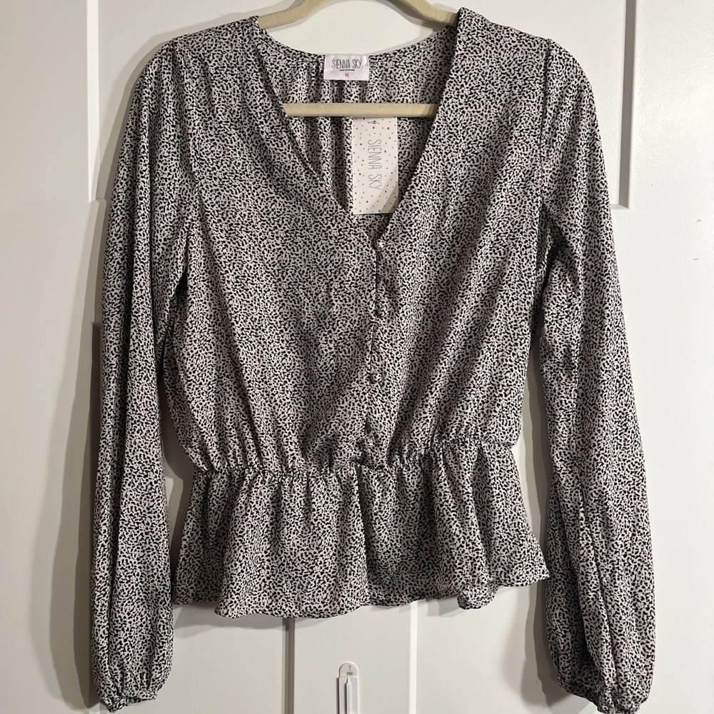 Sienna Sky Womens Blouse Medium Black White Animal Print Peplum Button V-Neck